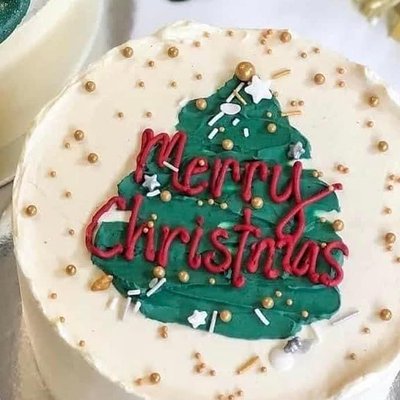 White Chocolate Turtle Cake 