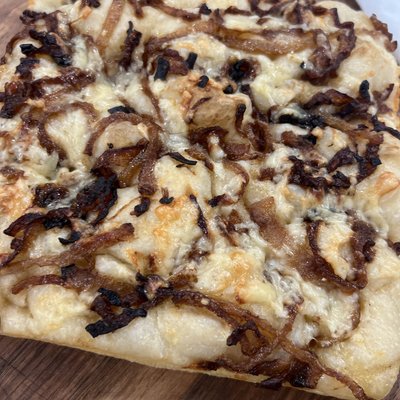 Caramelized Onion And Gruyere Focaccia 8x8