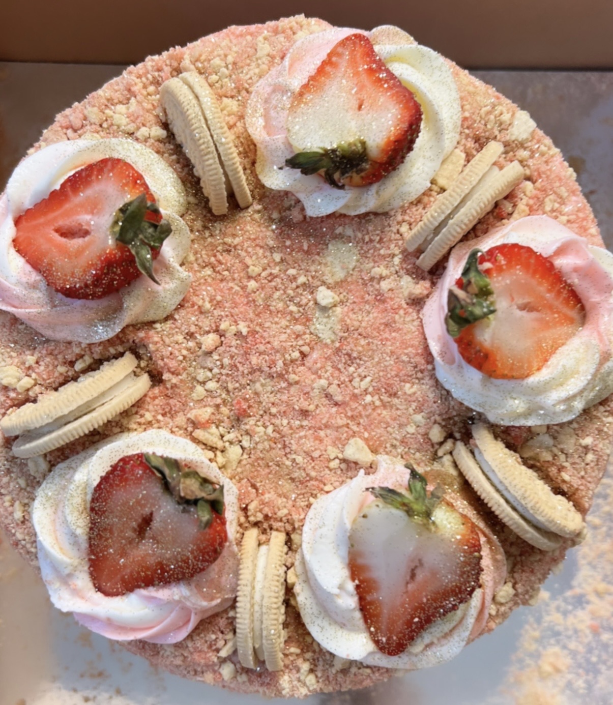 Strawberry Crunch cake LAYER CAKE