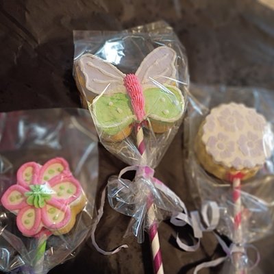 Medium Party Pack (8 Dozen Treats)