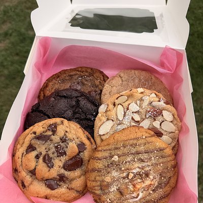 Half Dozen (1-2 Flavors)