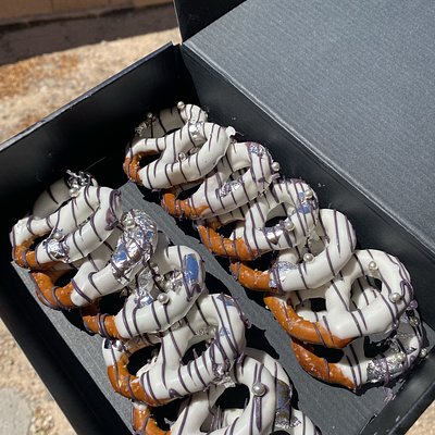 Chocolate Covered Pretzels 