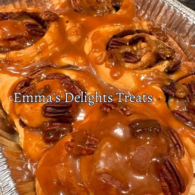 Caramel Pecan Cinnamon Rolls