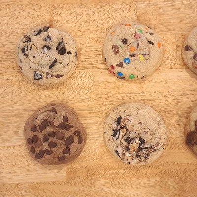 Gourmet Cookie Box (8)
