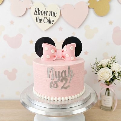 Custom Cake 8 Servings 