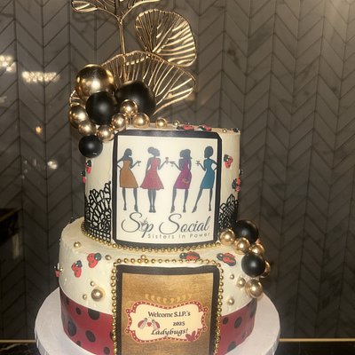 Medium 2 Tiered Cake