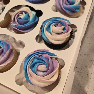 Vanilla Cupcakes/Vanilla Buttercream🧁