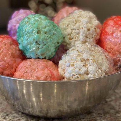 Large Popcorn Balls (6-pack)
