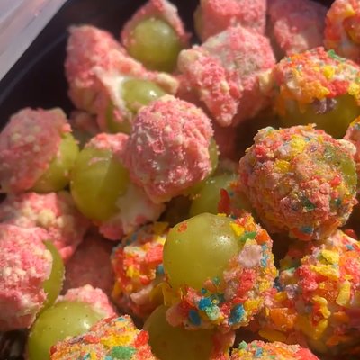 Taffy Grapes