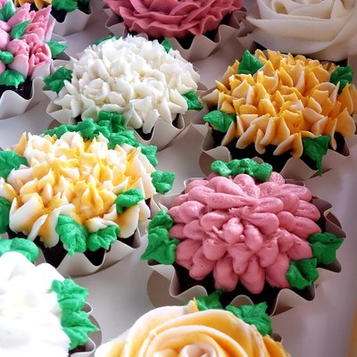 Custom Cupcakes