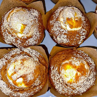 Pumpkin Cream Cheese Muffins 6pack