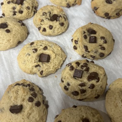 Sourdough Discard Chocolate Chip Cookies (6 Count)