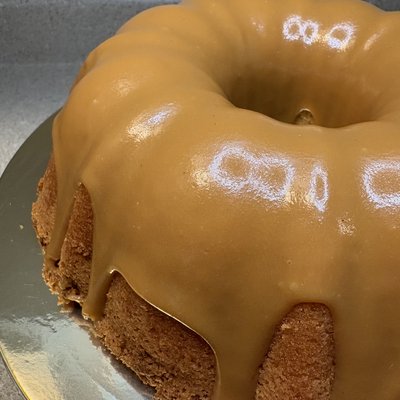 Old Fashioned Caramel Pound Cake 