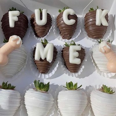 Naughty Strawberries (12pk)