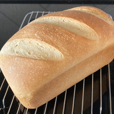Soft Sandwich Sourdough Loaf