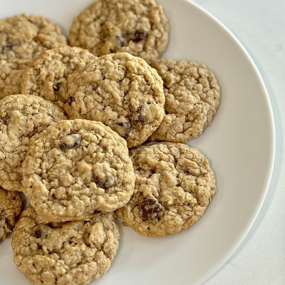 DF Oatmeal Chocolate Chip Cookies-Dozen