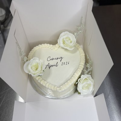Gender Reveal Cake 