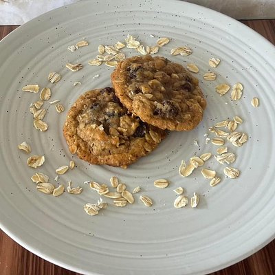 Oatmeal Raisin Cookies (dozen)