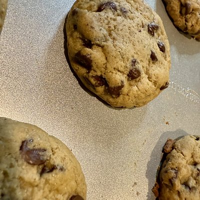 GLUTEN FREE Chocolate Chip Cookies 1/2 Dozen