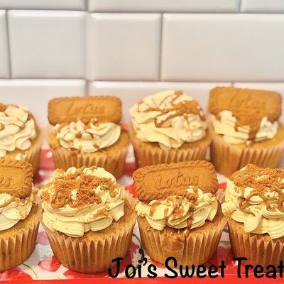 Jumbo Size Signature Cupcakes No Decorations  (One Flavor Per dozen)