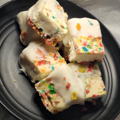 Fruity Pebble Cheesecake Bites