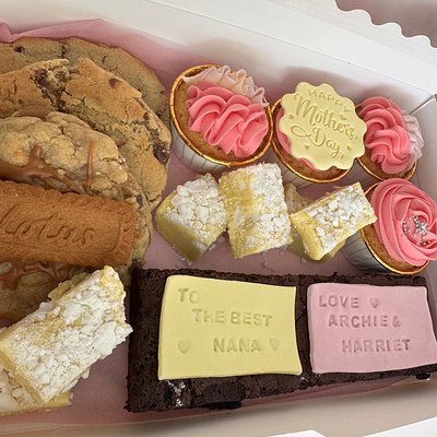 Seasonal Treat Box