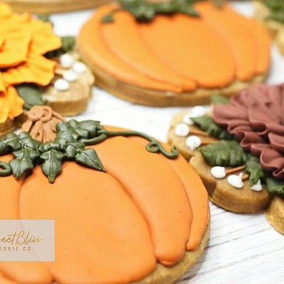 Large Pumpkin And Flower Set Of 3 Cookie Box 