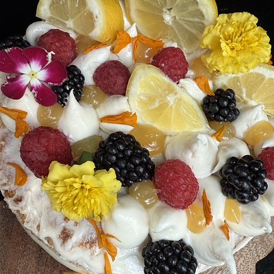 Signature Lemon Cake (Slice)