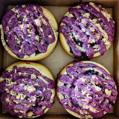 TUESDAY Blueberry Crumble Rolls (Box Of 4)