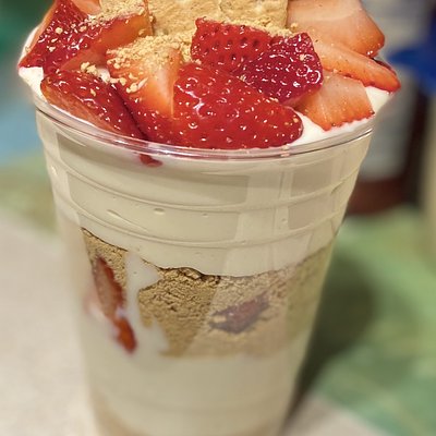 Strawberry Cheesecake Cup