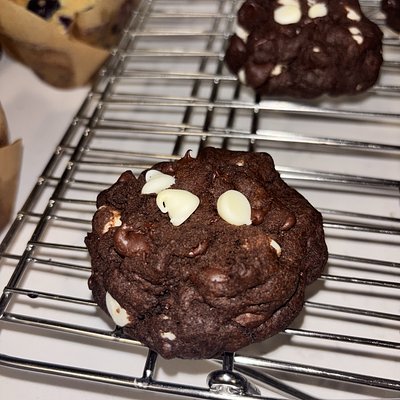 4 Triple Threat Cookies