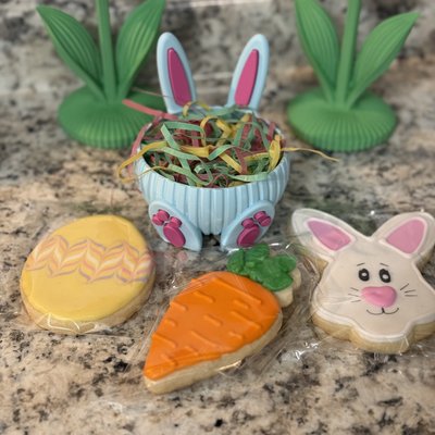 3 Cookie Bunny Dish