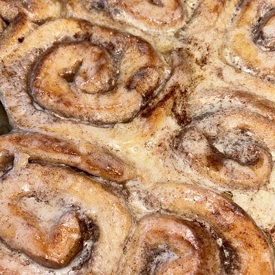Large Cinnamon Rolls (6)