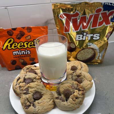 Reese’s Candy Cookies