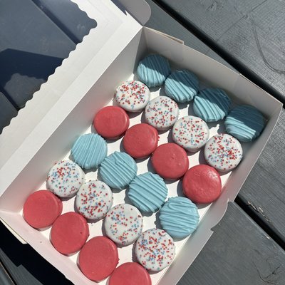 Chocolate covered Oreos