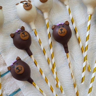 Themed Cake Pops