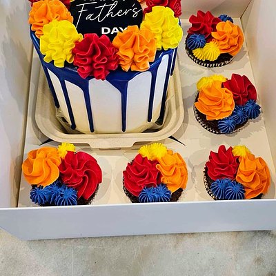 Bento Box And Cupcakes 