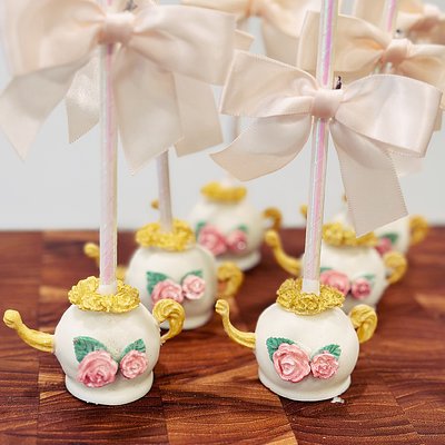 Themed Cake Pops 