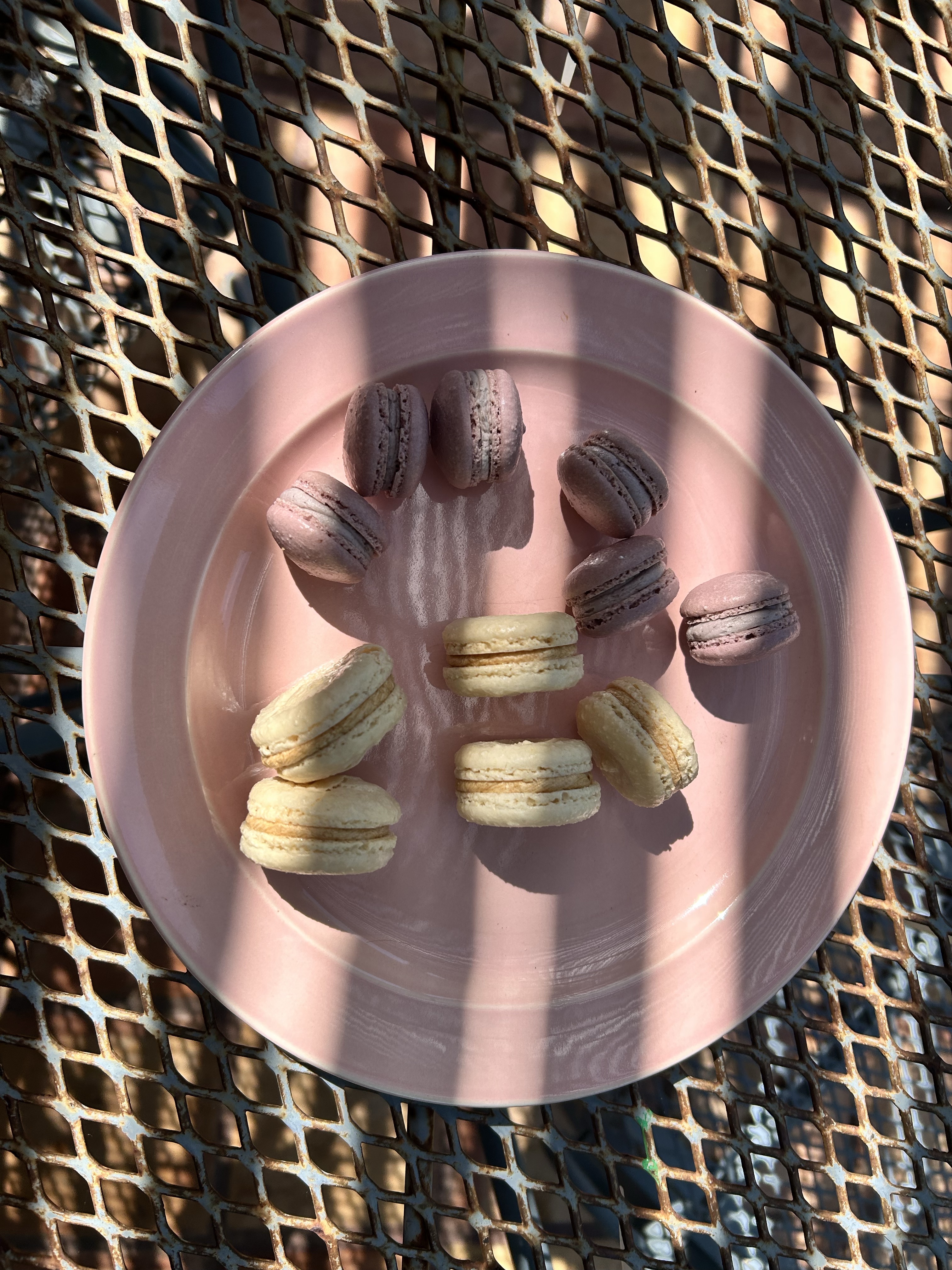 Espresso Macaroon