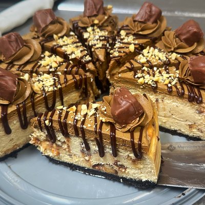 Snickers Cheesecake 