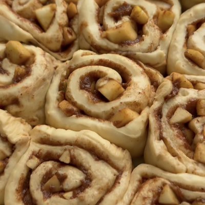 Peach Cobbler Cinnamon Roll 