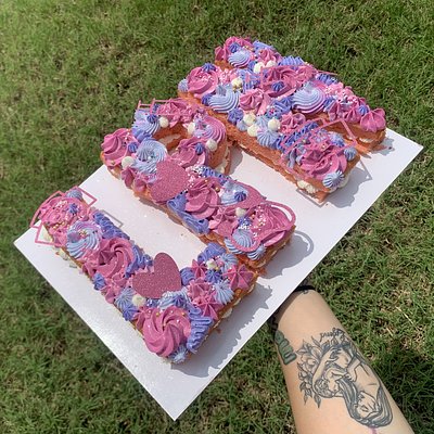 Letter Or Number Cake 