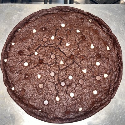 Giant Triple Chocolate Chip Cookie Cake
