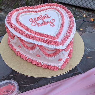 8 Inch Heart Cake