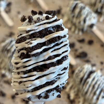 Cookies & Cream Cake Pops
