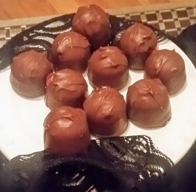 CHOCOLATE COCONUT BONBONS