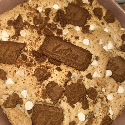 White Chocolate Biscoff Blondie