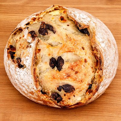 Mini Kalamata Olive & Feta Round