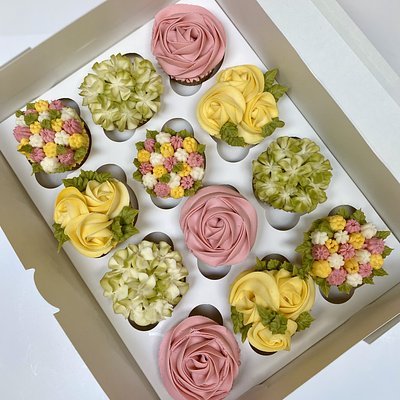 12 Floral Cupcake Box (Classic)