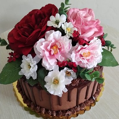 8 Inch Cake
